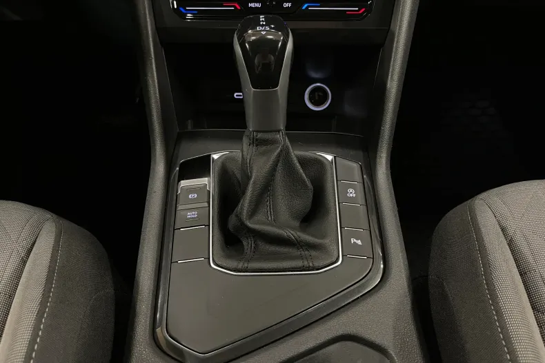 Volkswagen Tiguan din 2022 cu 72.084 km - oferta VOL244079 - foto 23