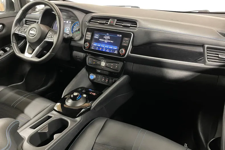 Nissan Leaf din 2022 cu 10.910 km - oferta NIS244081 - foto 8