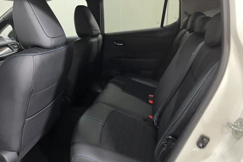 Nissan Leaf din 2022 cu 10.910 km - oferta NIS244081 - foto 12