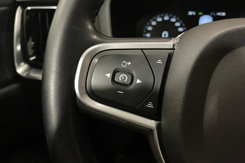 Volvo S60 din 2022 cu 100.585 km - oferta VOL244083 - foto 26