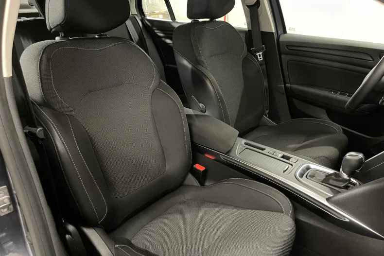 Renault Megane din 2023 cu 51.655 km - oferta REN244084 - foto 9