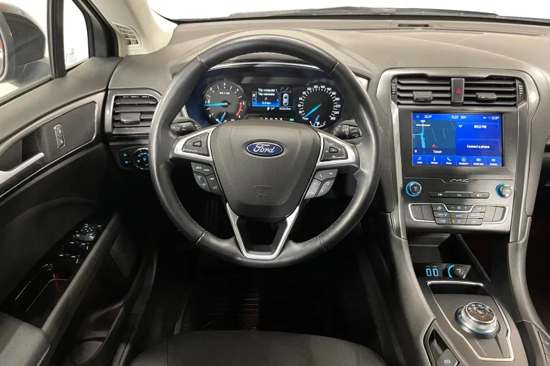 Ford Mondeo din 2021 cu 34.332 km - oferta FOR244085 - foto 6