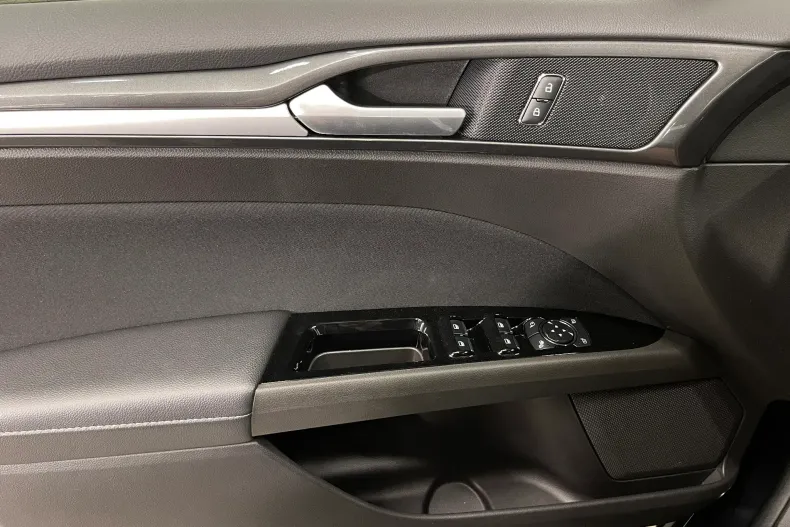 Ford Mondeo din 2021 cu 34.332 km - oferta FOR244085 - foto 22