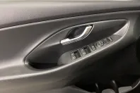 Hyundai i30 din 2023 cu 55.593 km - oferta HYU244086 - foto 20
