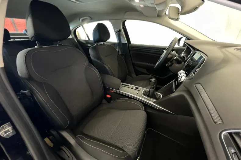 Renault Megane din 2023 cu 24.651 km - oferta REN244087 - foto 10
