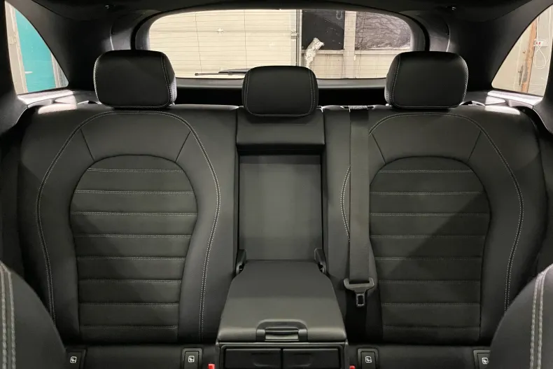 Mercedes-Benz GLC 200 (Clasa GLC) din 2022 cu 118.331 km - oferta MER244088 - foto 12
