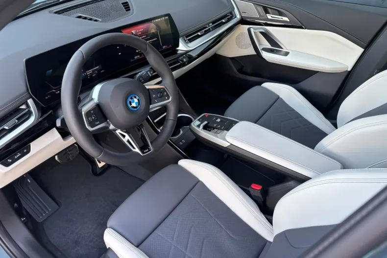 BMW iX1 (Seria X) din 2026 cu 12.000 km - oferta BMW244090 - foto 11