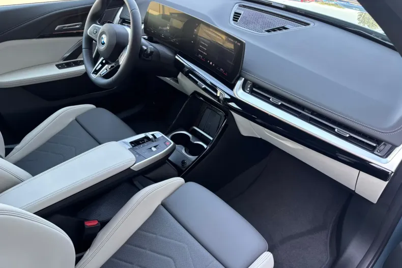 BMW iX1 (Seria X) din 2026 cu 12.000 km - oferta BMW244090 - foto 12