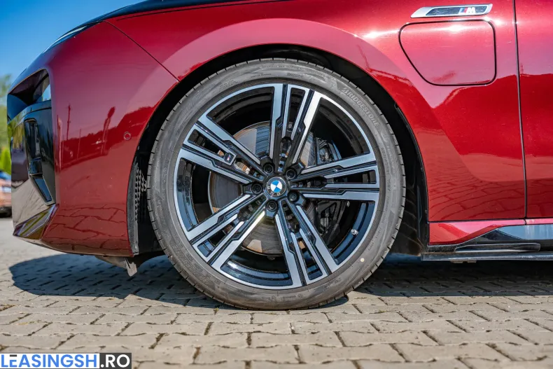 BMW M7 (Seria 7) din 2024 cu 27.671 km - oferta BMW244102 - foto 12