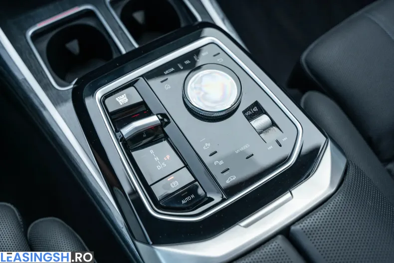 BMW M7 (Seria 7) din 2024 cu 27.671 km - oferta BMW244102 - foto 21