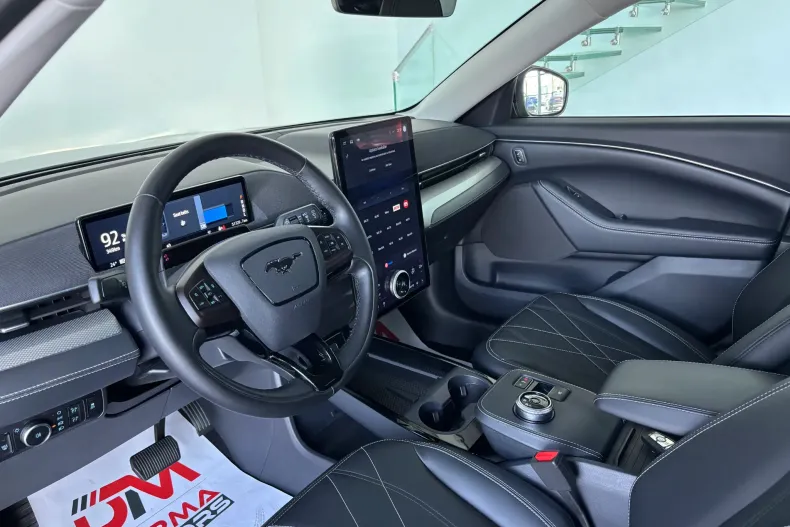 Ford Mustang Mach-E din 2023 cu 51.000 km - oferta FOR244107 - foto 8