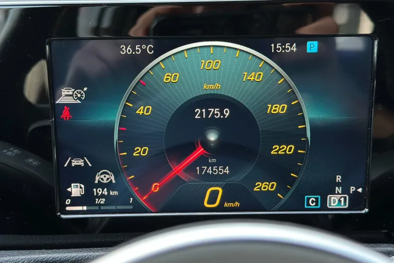 Mercedes-Benz GLB 200 (Clasa GLB) din 2022 cu 174.554 km - oferta MER244111 - foto 8
