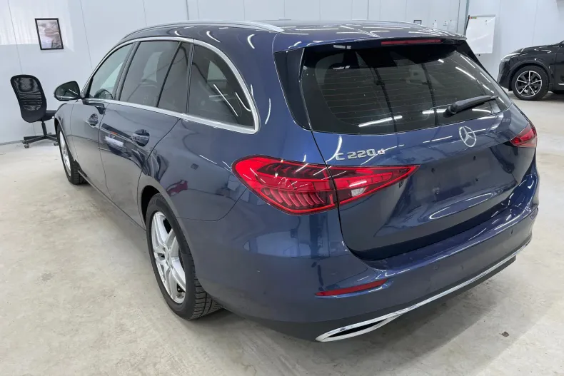 Mercedes-Benz C 220 (Clasa C) din 2024 cu 65.940 km - oferta MER244113 - foto 3