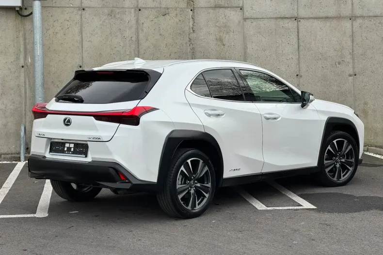 Lexus UX din 2020 cu 141.347 km - oferta LEX244116 - foto 6