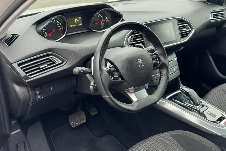 Peugeot 308 din 2020 cu 145.464 km - oferta PEU244118 - foto 9