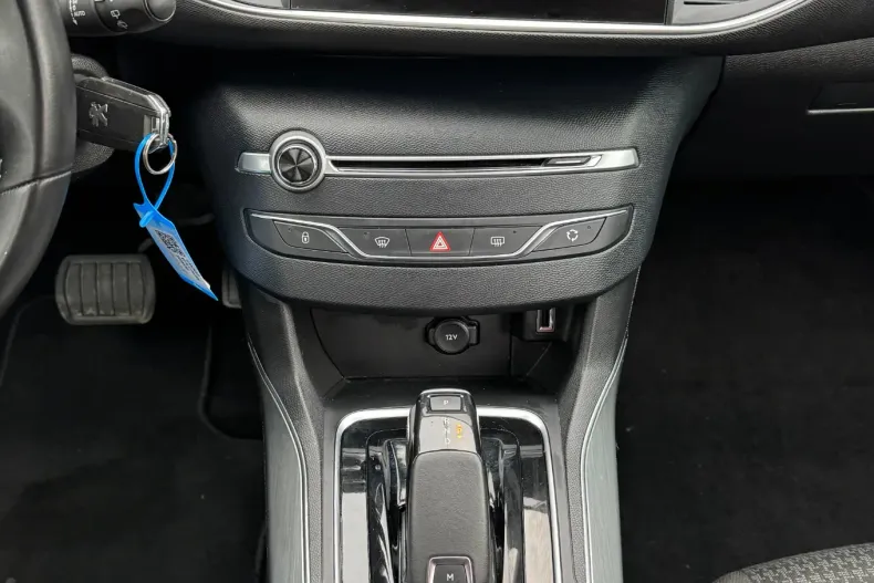 Peugeot 308 din 2020 cu 145.464 km - oferta PEU244118 - foto 13