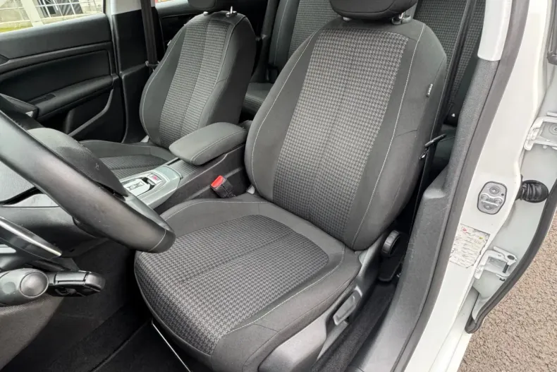 Peugeot 308 din 2020 cu 145.464 km - oferta PEU244118 - foto 17