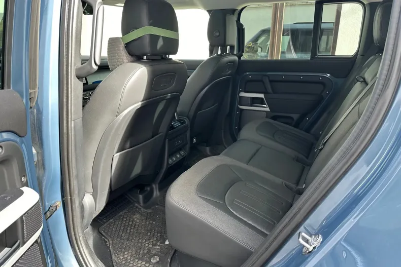 Land Rover Defender din 2021 cu 42.000 km - oferta LAN244121 - foto 18