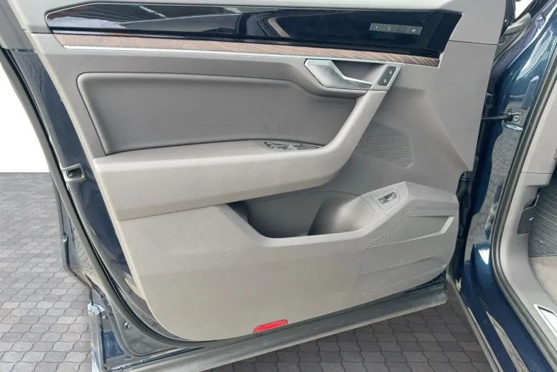 Volkswagen Touareg din 2025 cu 34.713 km - oferta VOL244126 - foto 10