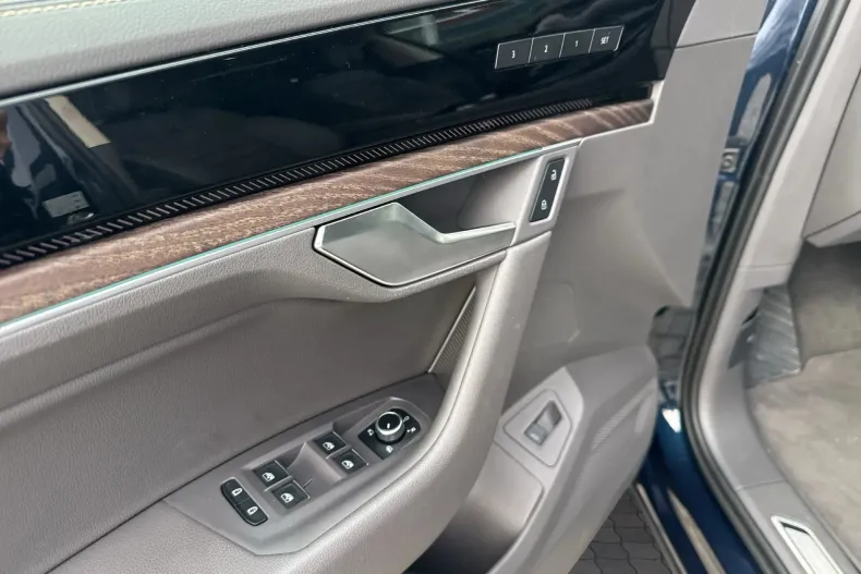 Volkswagen Touareg din 2025 cu 34.713 km - oferta VOL244126 - foto 11