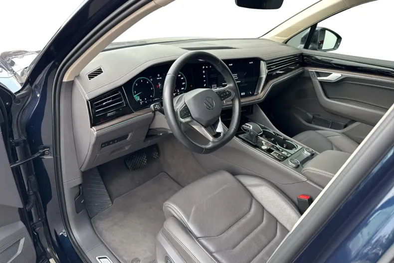 Volkswagen Touareg din 2025 cu 34.713 km - oferta VOL244126 - foto 12