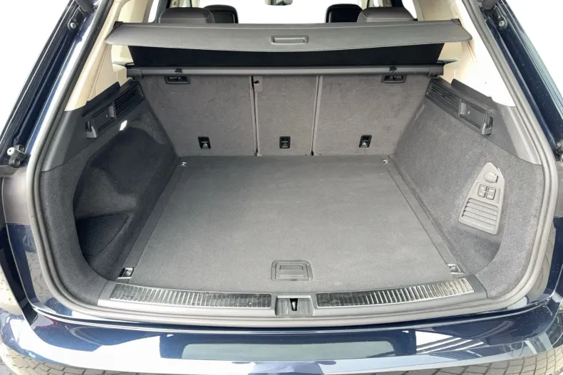 Volkswagen Touareg din 2025 cu 34.713 km - oferta VOL244126 - foto 31