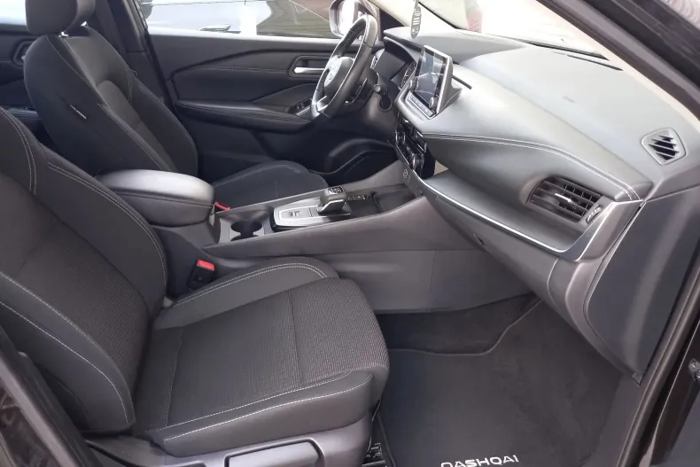 Nissan Qashqai din 2023 cu 104.138 km - oferta NIS244129 - foto 14