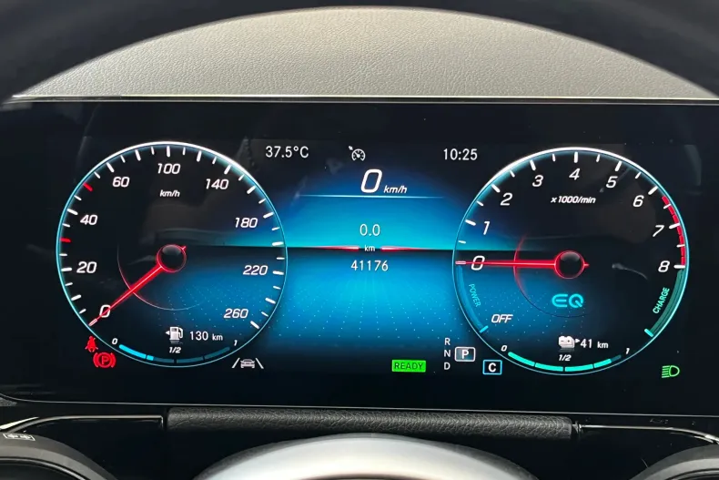 Mercedes-Benz GLA 250 (Clasa GLA) din 2021 cu 41.176 km - oferta MER244131 - foto 13