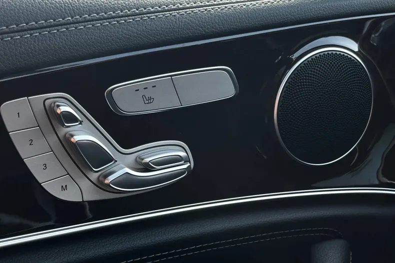 Mercedes-Benz E 300 (Clasa E) din 2021 cu 37.848 km - oferta MER244132 - foto 20