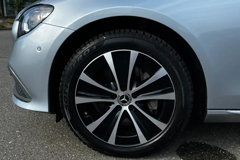 Mercedes-Benz E 300 (Clasa E) din 2021 cu 37.848 km - oferta MER244132 - foto 32