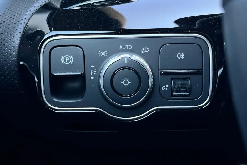 Mercedes-Benz CLA 250 (Clasa CLA) din 2025 cu 20.347 km - oferta MER244136 - foto 19