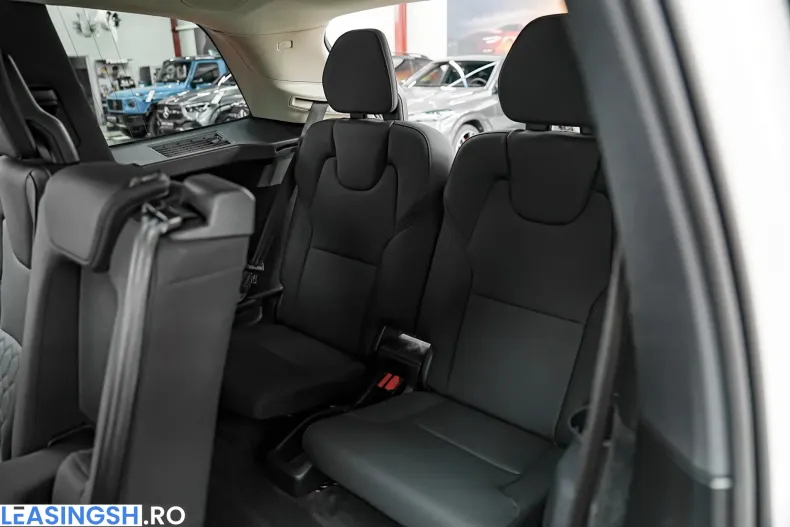 Volvo XC90 din 2025 cu 14.000 km - oferta VOL244139 - foto 6
