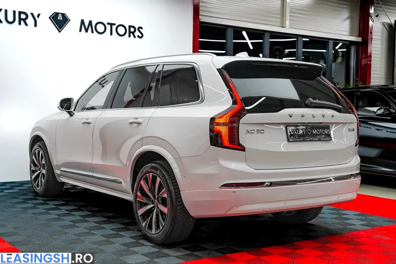 Volvo XC90 din 2025 cu 14.000 km - oferta VOL244139 - foto 7