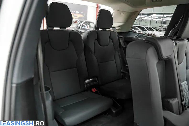 Volvo XC90 din 2025 cu 14.000 km - oferta VOL244139 - foto 14