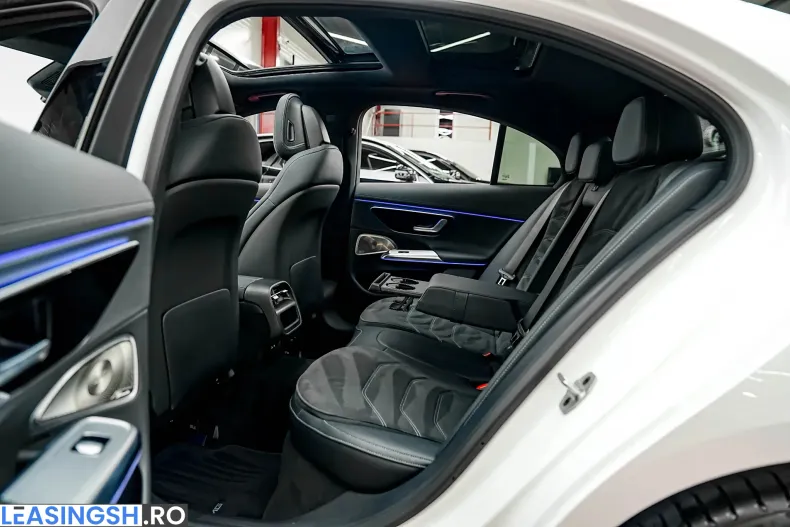 Mercedes-Benz E 200 (Clasa E) din 2025 cu 12.000 km - oferta MER244144 - foto 6