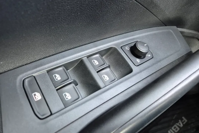 Skoda Fabia din 2024 cu 54.926 km - oferta SKO244145 - foto 29