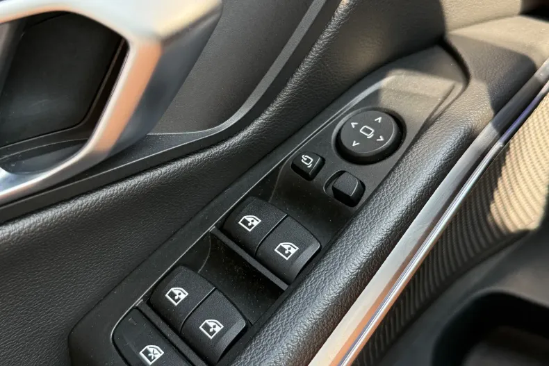 BMW 320 (Seria 3) din 2020 cu 161.000 km - oferta BMW244146 - foto 21