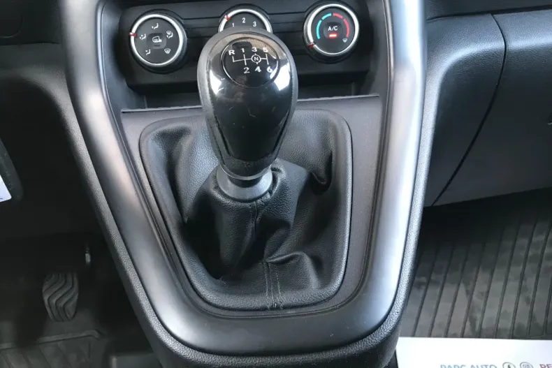 Mercedes-Benz Citan din 2022 cu 120.401 km - oferta MER244147 - foto 32