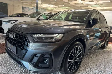 Audi Q5 din 2022 - oferta AUD244150