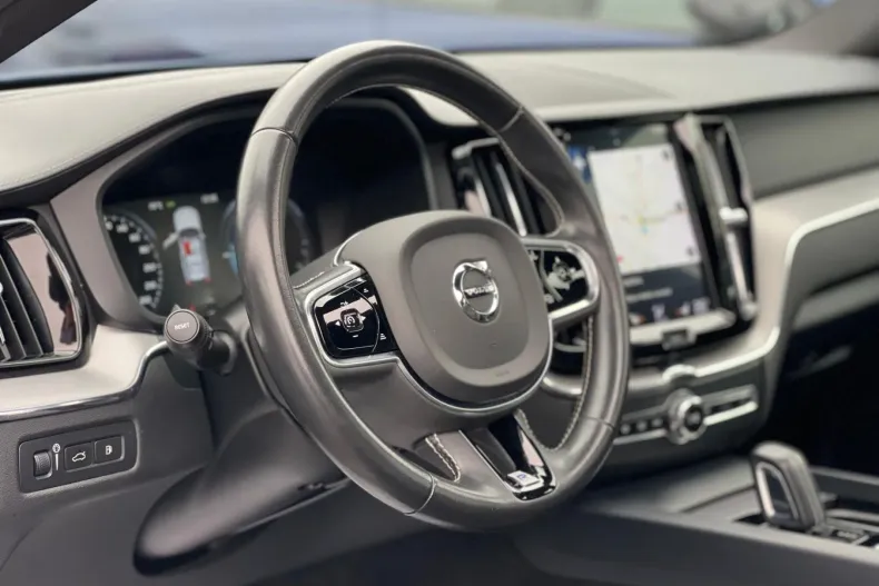 Volvo XC60 din 2020 cu 71.000 km - oferta VOL244157 - foto 7