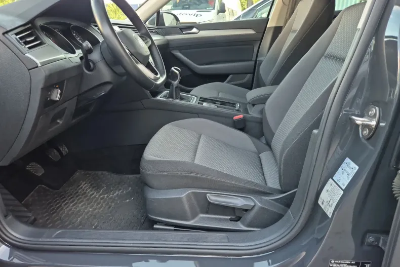 Volkswagen Passat din 2021 cu 78.960 km - oferta VOL244176 - foto 10