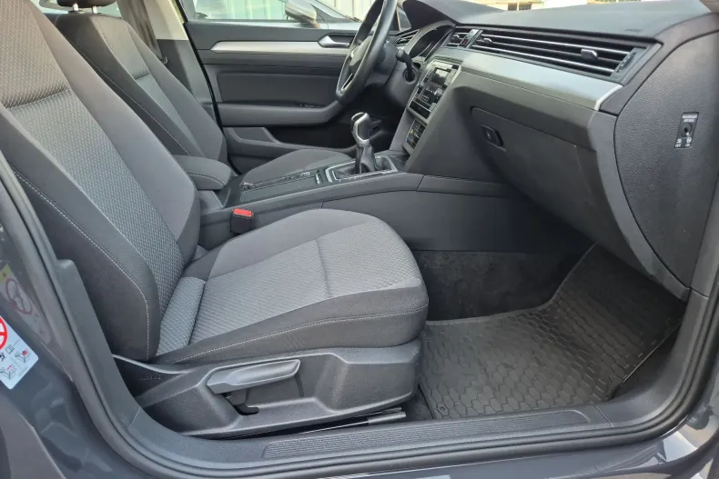 Volkswagen Passat din 2021 cu 78.960 km - oferta VOL244176 - foto 18