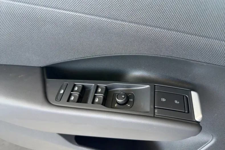Volkswagen T-Roc din 2026 cu 1 km - oferta VOL244184 - foto 10
