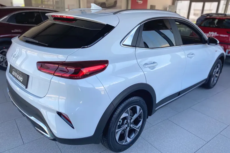 Kia XCeed din 2026 cu 3 km - oferta KIA244187 - foto 4