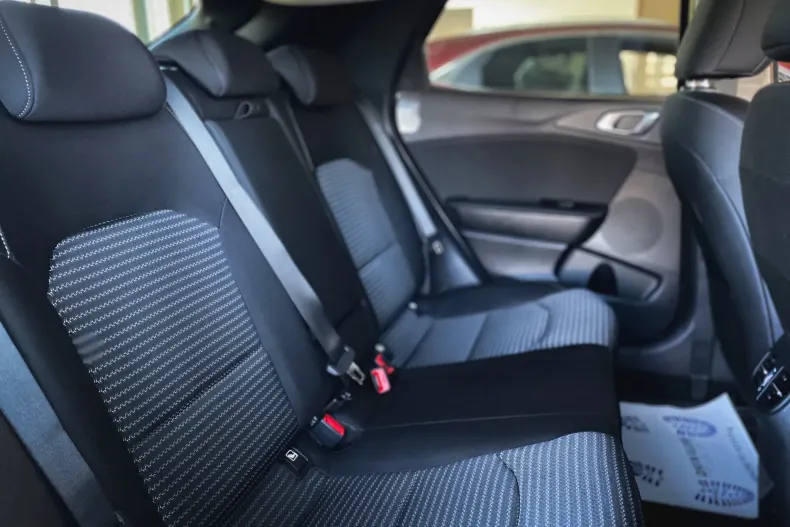 Kia XCeed din 2026 cu 3 km - oferta KIA244187 - foto 8