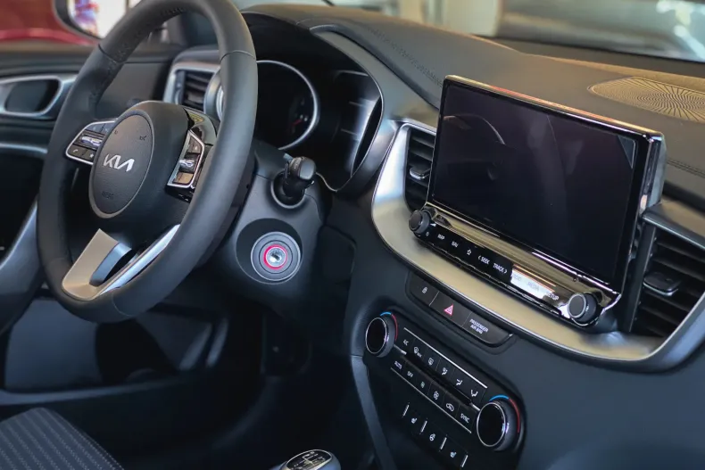 Kia XCeed din 2026 cu 3 km - oferta KIA244187 - foto 13