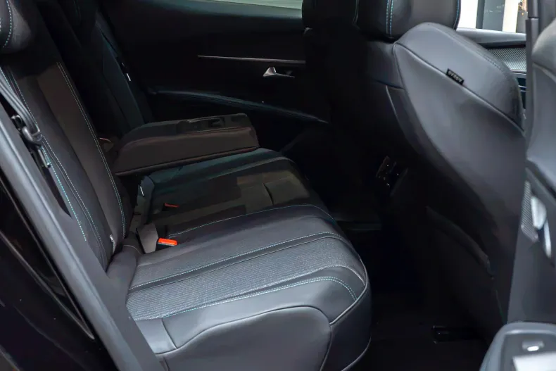 Peugeot 3008 din 2023 cu 120.500 km - oferta PEU244194 - foto 24