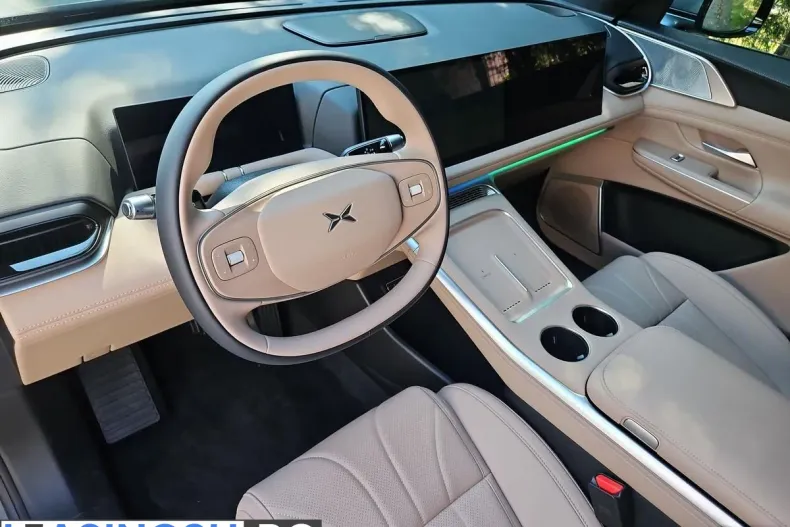 XPENG G9 din 2026 cu 1 km - oferta XPE244199 - foto 2