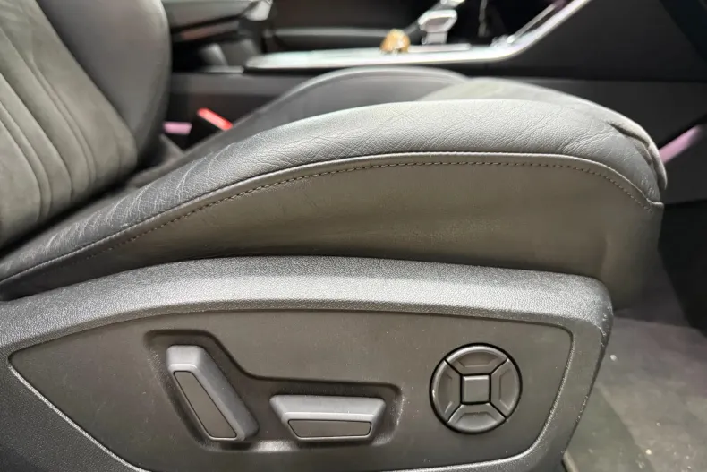 Audi A6 din 2020 cu 106.384 km - oferta AUD244206 - foto 35