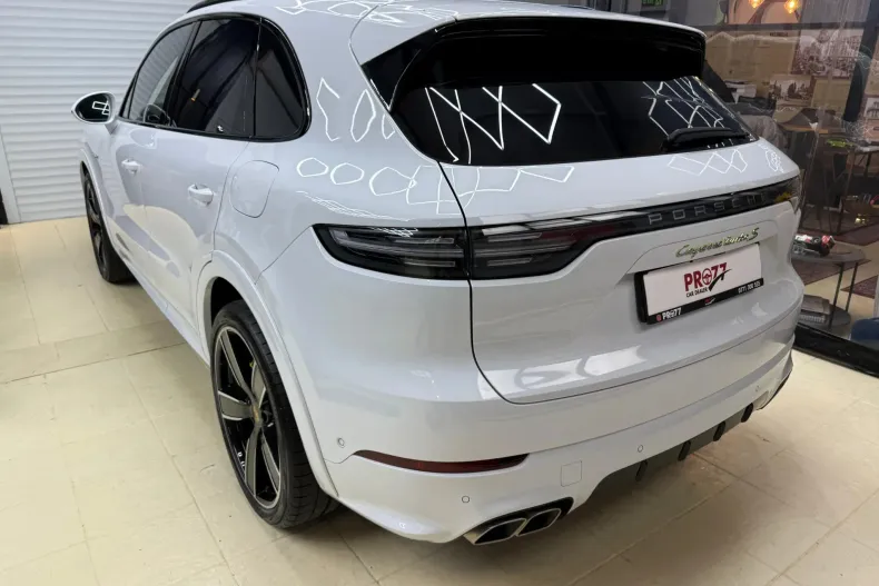 Porsche Cayenne din 2021 cu 35.000 km - oferta POR244207 - foto 4